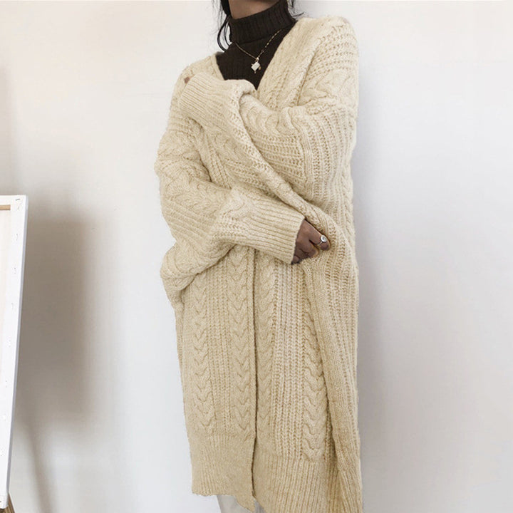 Damen Strickponcho mit tiefem V-Ausschnitt und trendigem Zopfmuster Drune
