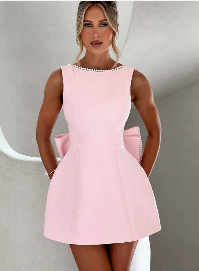 Damen Elegantes skulpturales Minikleid mit Perlenverzierung Drune