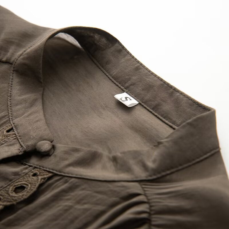 Damen Bluse mit Spitzen‑Cutouts, feiner Knopfleiste und Ballonärmeln Drune