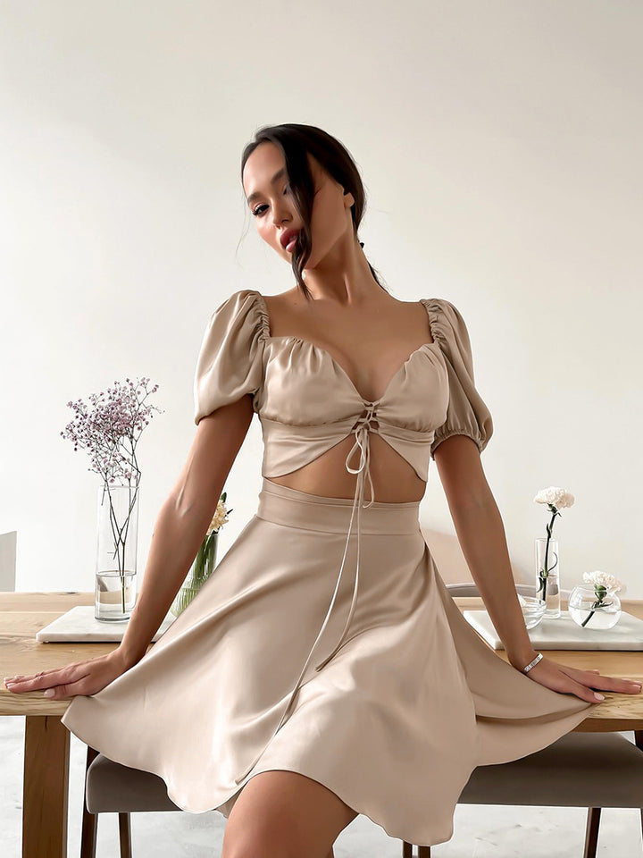 Damen Festliches Minikleid mit tailliertem Schnitt und Puffärmeln Drune