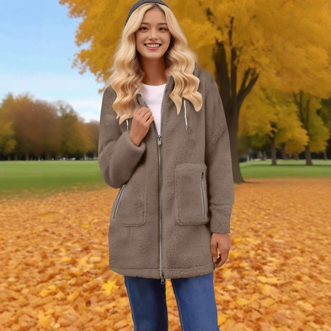 Damen Teddy-Fleece-Mantel mit Kapuze, durchgehendem Reißverschluss und aufgesetzten Taschen Drune