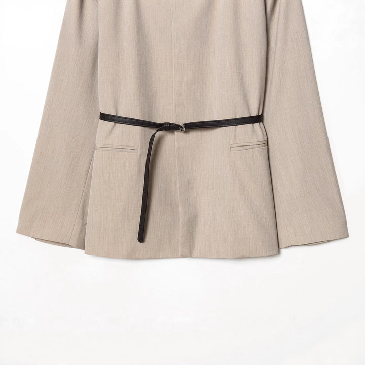 Damen nan taillierter kragenloser Blazer mit V-Ausschnitt und dünnem Ledergürtel Drune