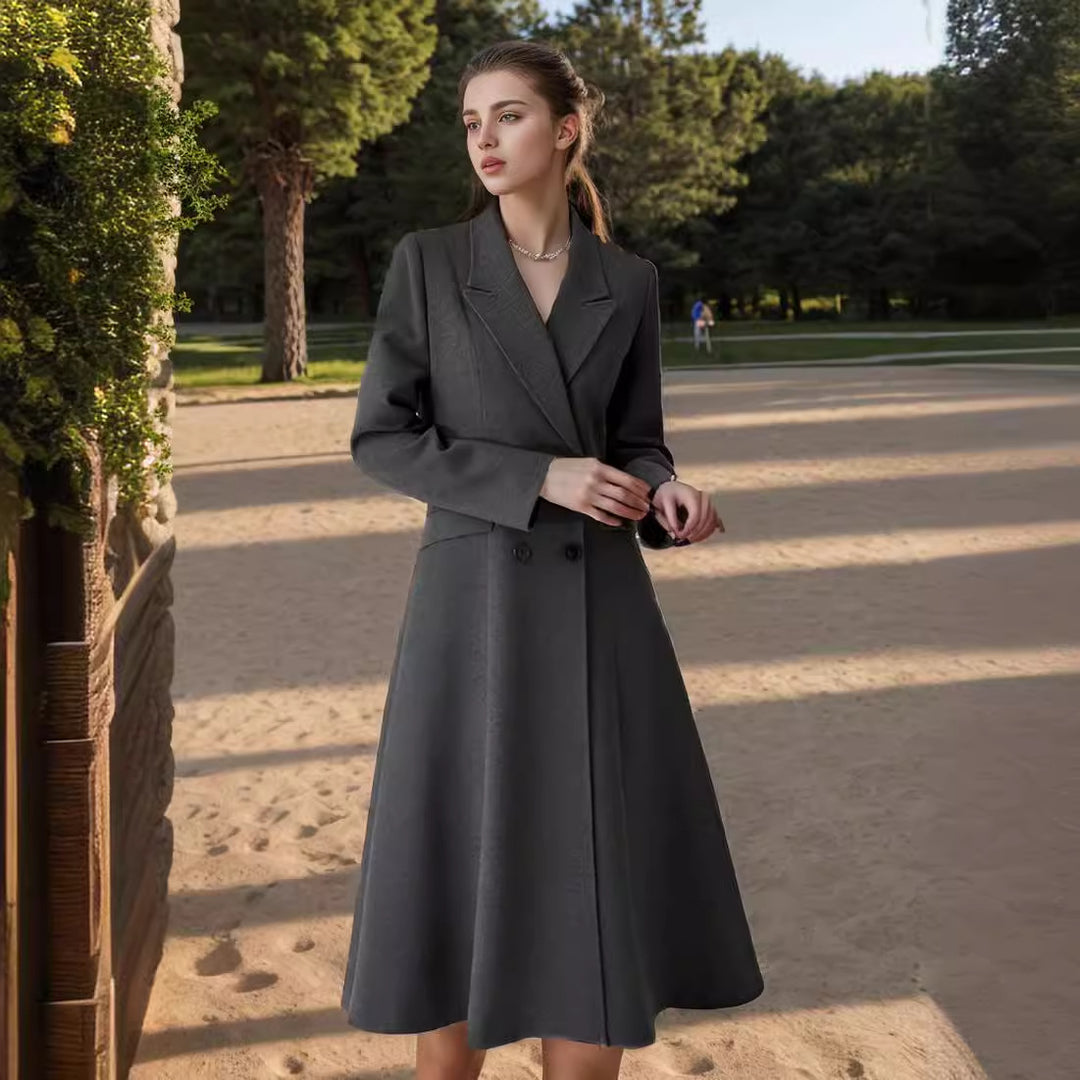 Damen eleganter Maximantel mit doppelter Knopfreihe und weit schwingendem Rock Drune
