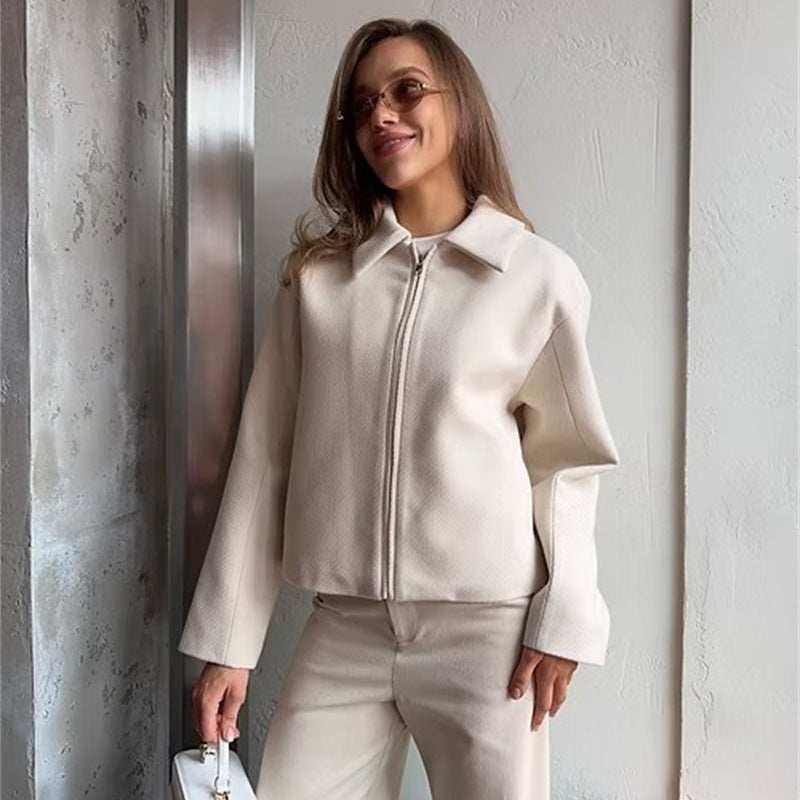 Damen Kurzjacke im Boxy-Schnitt mit Reißverschluss und Reverskragen Drune