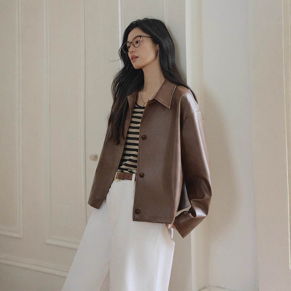Damen Boxy-Lederoptik-Jacke mit Hemdkragen und Knopfleiste Drune