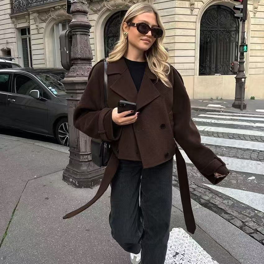 Damen modische cropped Jacke mit breitem Kragen und tailliertem Schnitt Drune