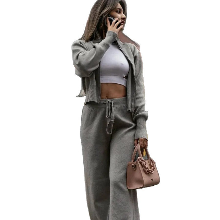 Damen Feinstrick-Zweiteiler mit taillierter Zip-Kapuzenjacke und weiten High‑Waist Kordelhose Drune