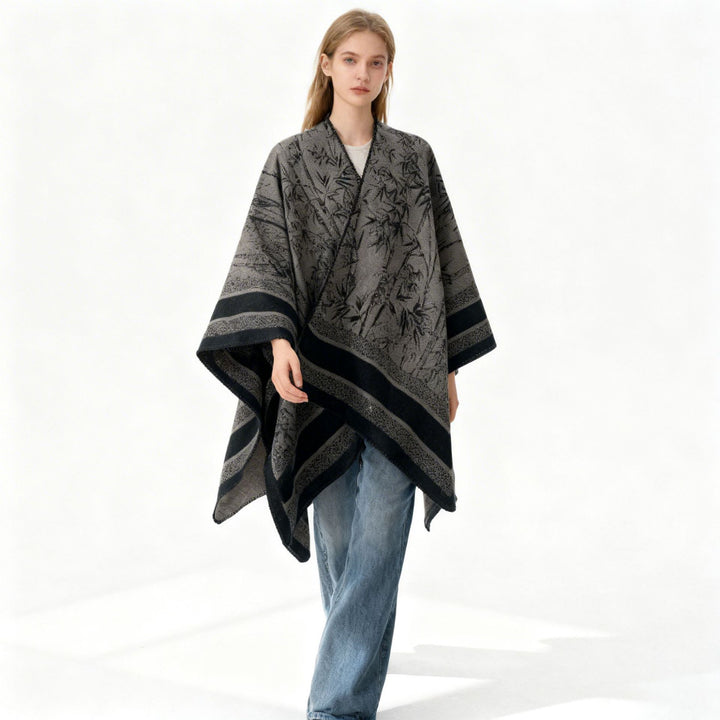 Damen Grobgewebter Jacquard-Capeponcho mit Bambusmotiv und asymmetrischem Zipfelsaum Drune