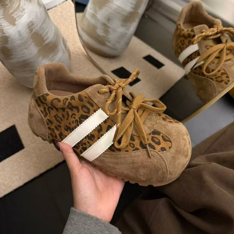 Damen modische Riemchen Sneaker aus Wildleder Drune