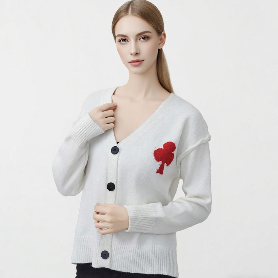 Damen Strickjacke mit Herzstickerei und weichem Material Drune