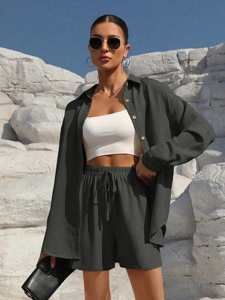 Damen lässiges Set aus oversized Hemd und kurzen Shorts Drune