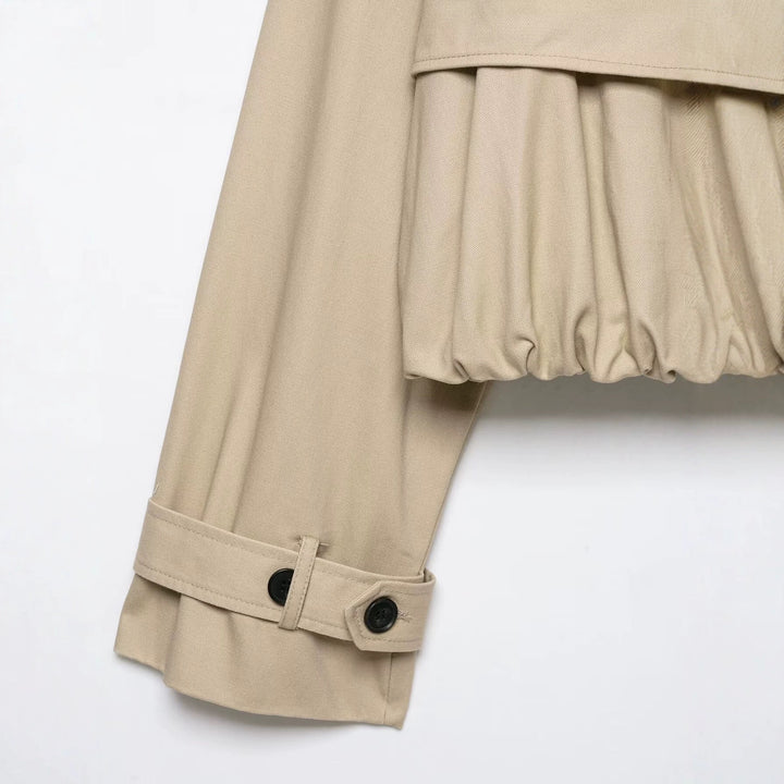 Damen Kurzgeschnittene Trenchjacke im Boxy‑Schnitt mit Raffung und verstellbaren Manschetten Drune