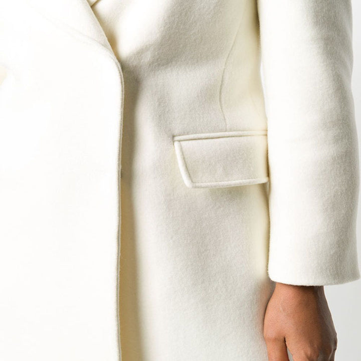 Damen Clean-Cut Longmantel mit überschnittenem Revers und klarer Tailoring‑Silhouette Drune