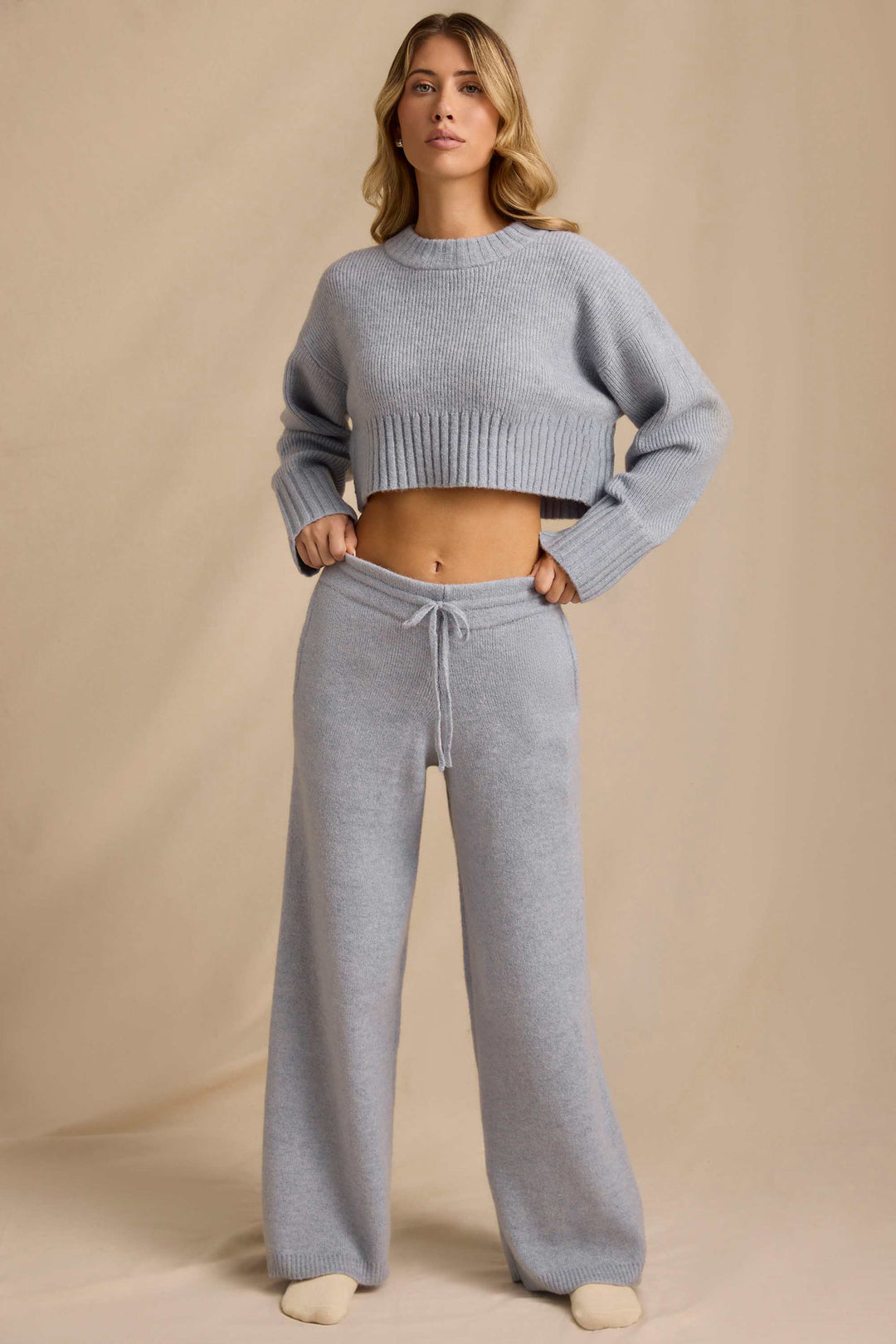 Damen lässiges und bequemes Strickset mit cropped Pullover und weitem Hosen Drune