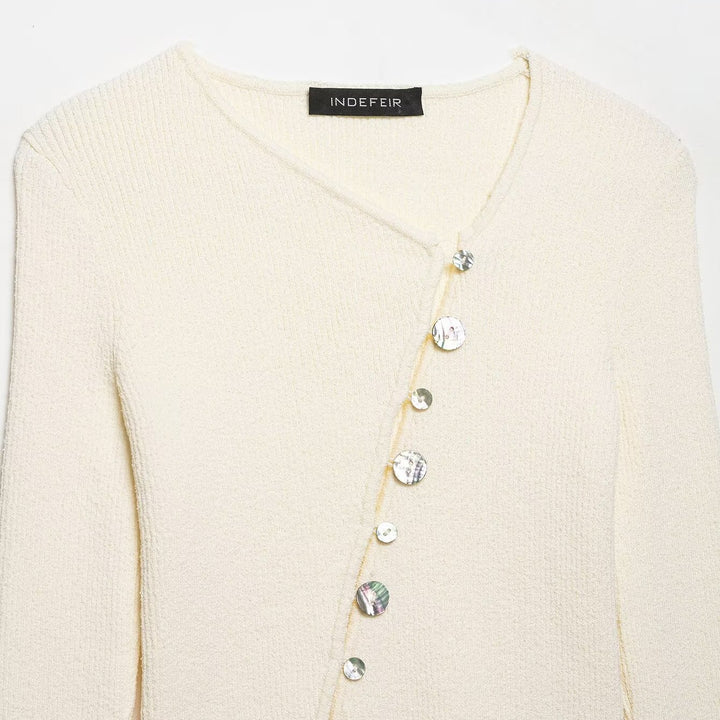 Damen Asymmetrische Bouclé-Strickjacke mit V-Ausschnitt und dekorativer Knopfleiste Drune