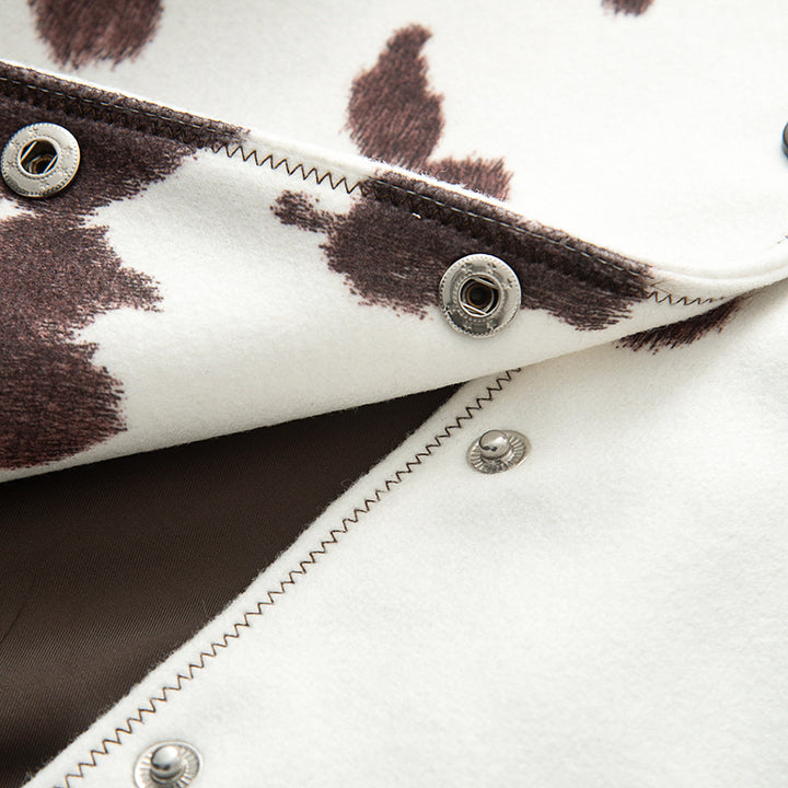 Damen nan cropped Hemdjacke mit Kuhfleck-Print, Boxy-Silhouette und Druckknopfleiste Drune
