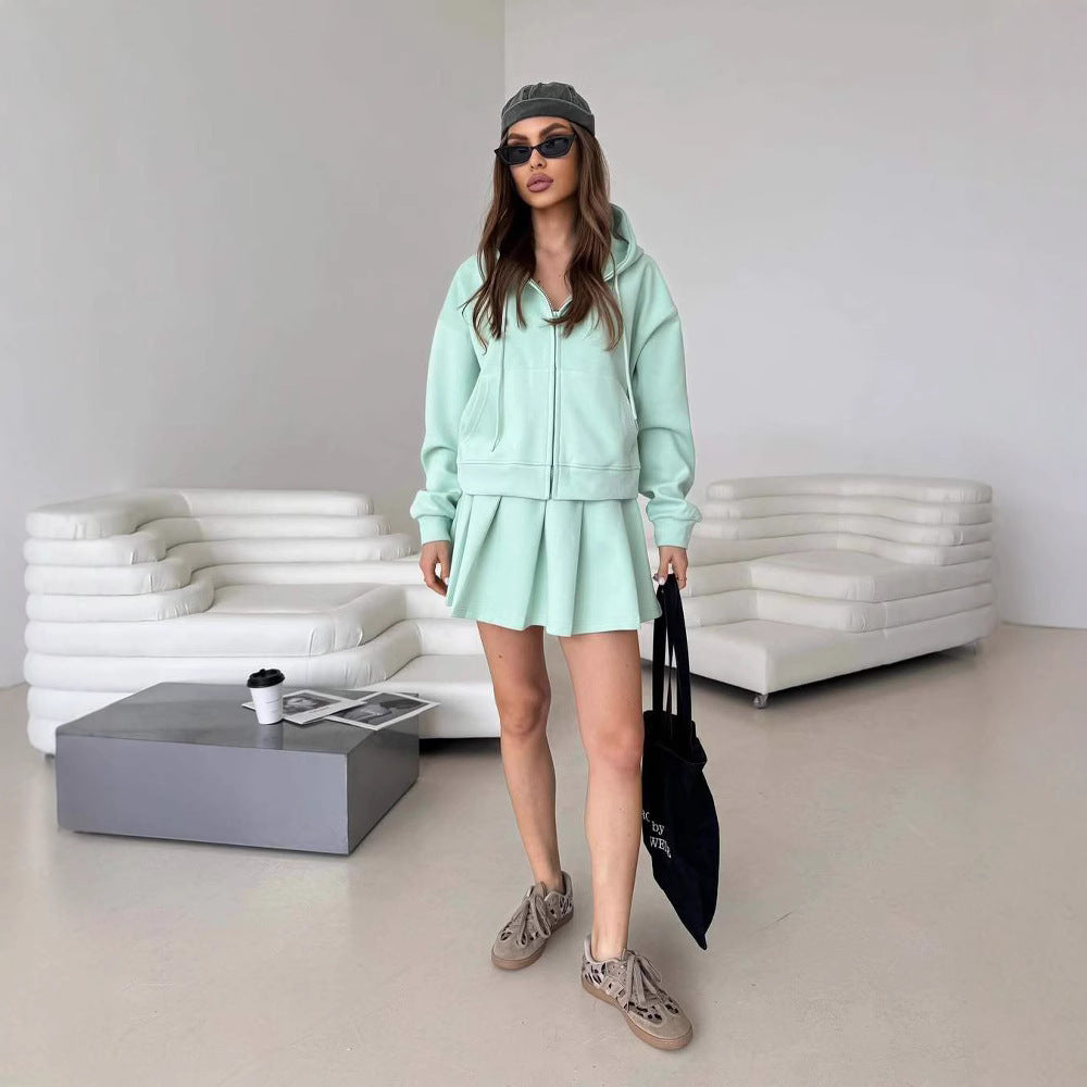 Damen Kurzzip-Kapuzenjacke mit plissiertem Minirock-Lounge-Set Drune