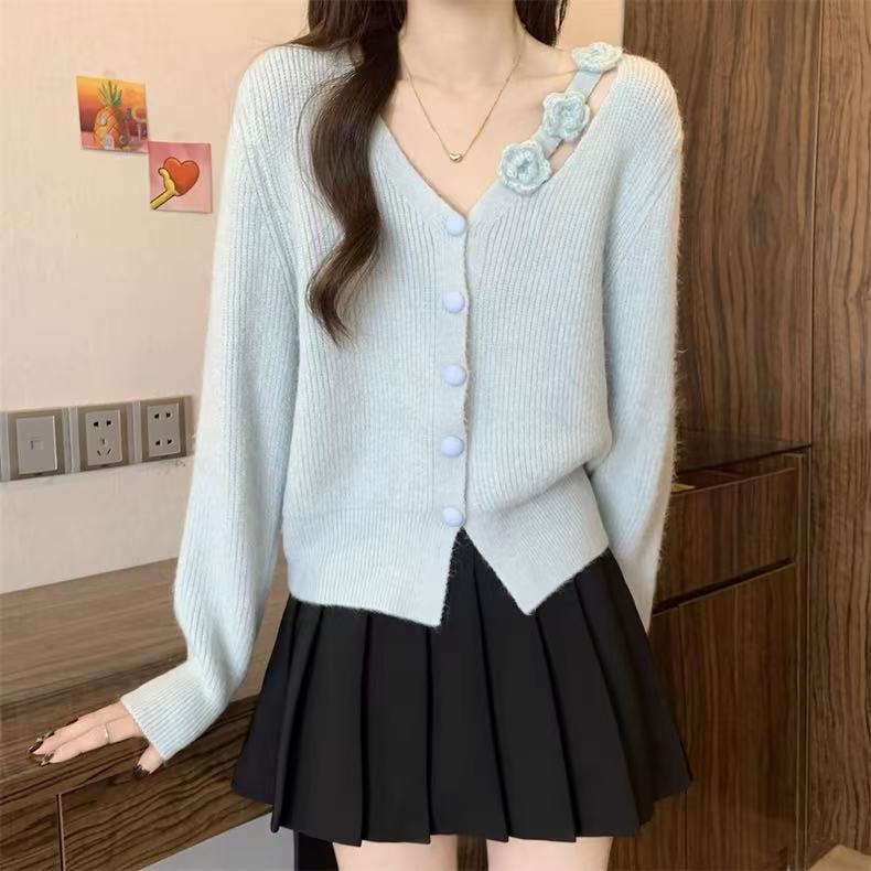 Damen Strickjacke mit floralem Detail und Knopfverschluss Drune