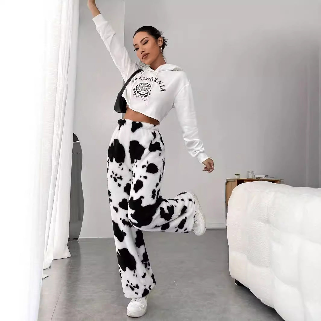 Damen Fleece-Hose im trendigen Kuhmuster Drune