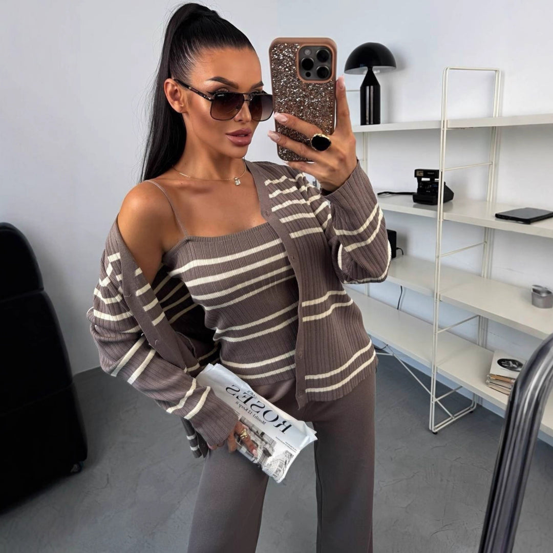 Damen Strick-Loungewear-Set aus Feinripp mit Button-Cardigan, Spaghetti-Top und weitem Jogger Drune