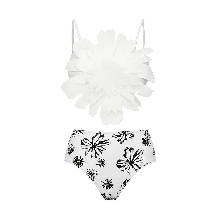 Damen Bikiniset mit besonderem Blumendekor und langem Wickelrock Drune