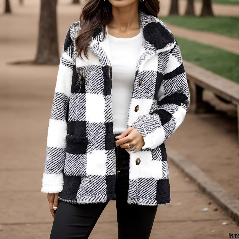 Damen Kuscheljacke mit Karomuster und Knopfverschluss Drune