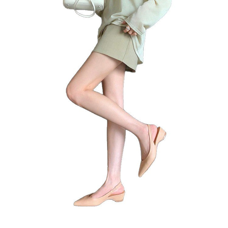 Damen Minimalistische spitze Ballerina‑Pumps mit kleinem Keilabsatz und ergonomischem Fußbett Drune