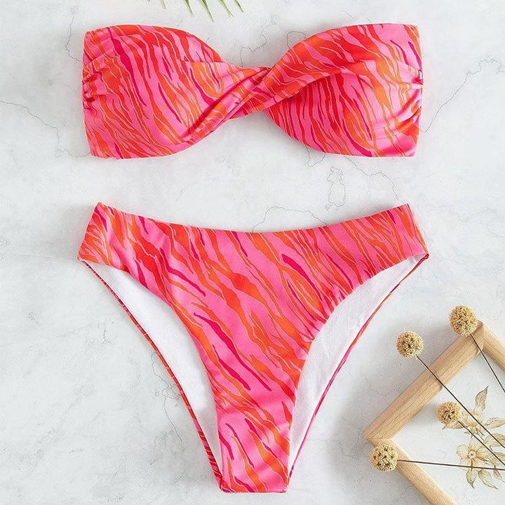 Damen Bandeau-Bikini mit Volant und geschmackvollem Muster Drune