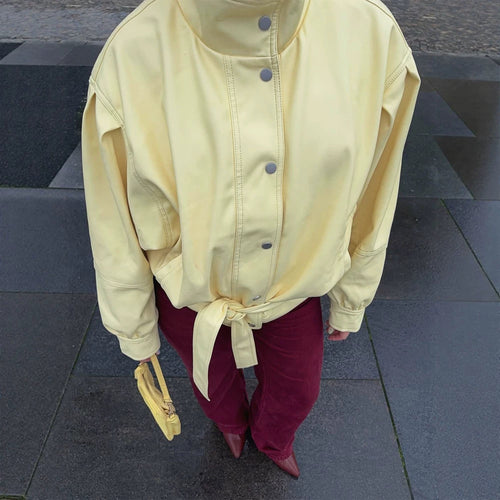 Damen Kurze taillierte Jacke mit Stehkragen, Puffärmeln und Bindegürtel Drune