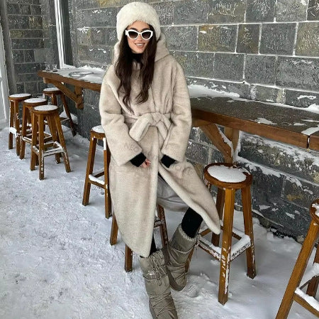 Damen Langer Teddy-Kunstfellmantel mit Bindegürtel und Oversize-Silhouette Drune