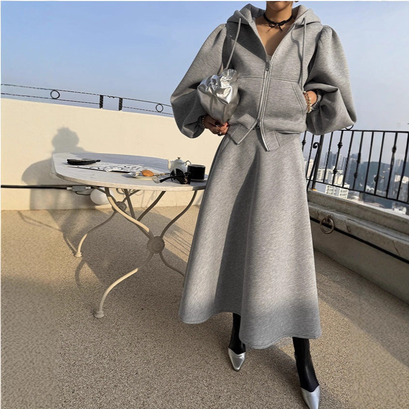 Damen Elegantes Sweatset aus Scuba‑Jersey mit Ballonärmeln und ausgestelltem Midirock Drune