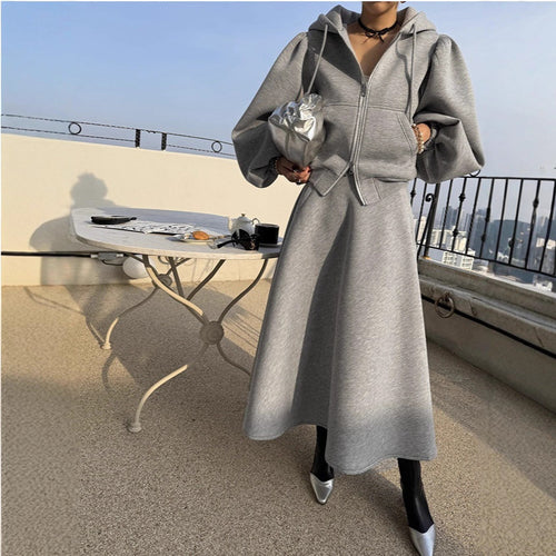 Damen Elegantes Sweatset aus Scuba‑Jersey mit Ballonärmeln und ausgestelltem Midirock Drune