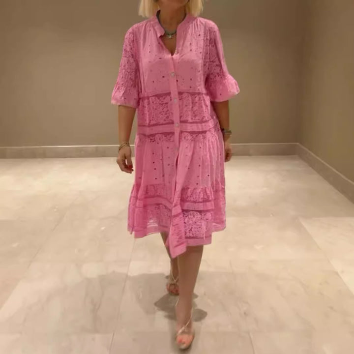 Damen nan romantisches Midikleid mit Broderie-Anglaise, durchgeknöpftem Oberteil, Stehkragen, halblangen Volantärmeln und stufigem Saum Drune