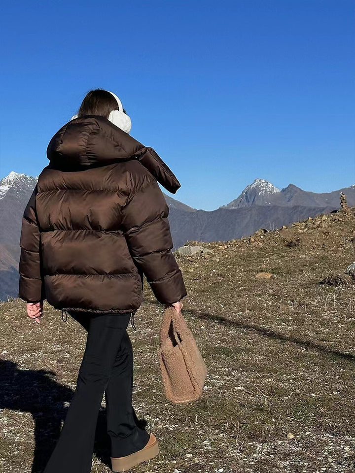 Damen gefütterte Outdoor-Jacke mit hochgeschlossenem Kragen und gestepptem Design Drune