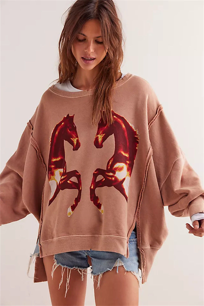 Damen oversized Sweatshirt mit Rüben-Print, ausgefransten Nahtakzenten und Daumenlochärmeln Drune