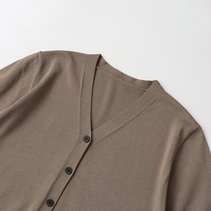 Damen Strickjacke mit V-Ausschnitt und kurzen Ärmeln Drune