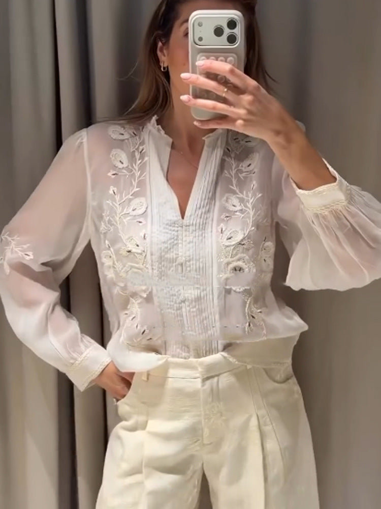 Damen Transparente bestickte Chiffonbluse mit Pintucks, V‑Ausschnitt und Ballonärmeln Drune