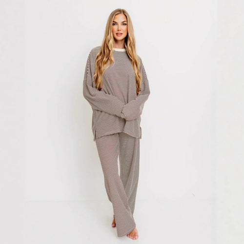 Damen nan gestreiftes Komfort-Set aus feinem Rippjersey mit Oversize-Pullover und weiter Bundhose Drune