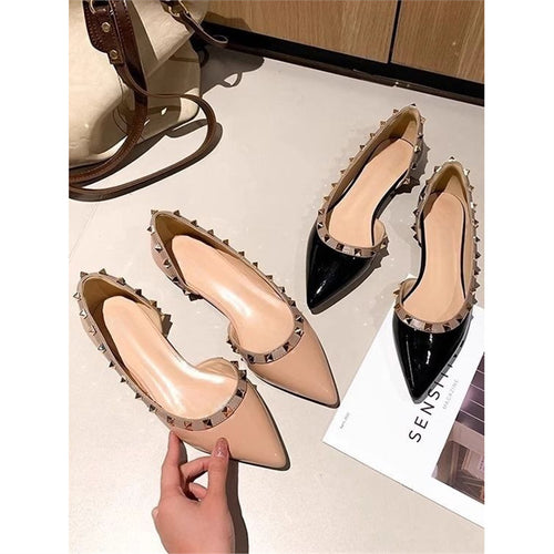 Damen Spitz zulaufende Lackballerinas mit Nietenrand und ergonomischem Komfortfußbett Drune