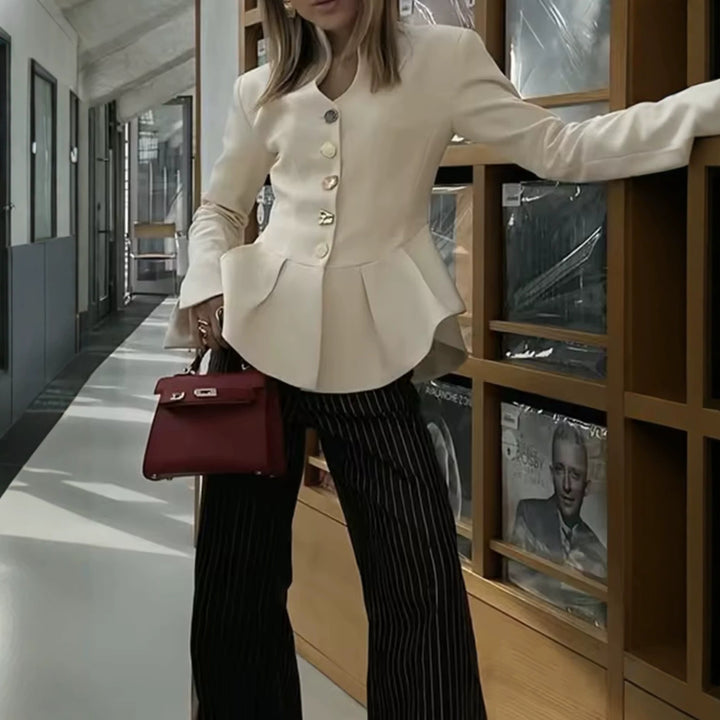 Damen Taillierter Peplum‑Blazer mit Stehkragen und dekorativer Knopfleiste Drune