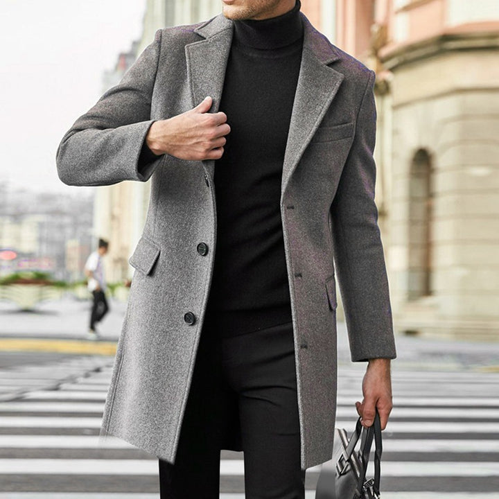 Herren Eleganter Wollmantel mit tailliertem City-Schnitt, Notch‑Revers und Pattentaschen Drune