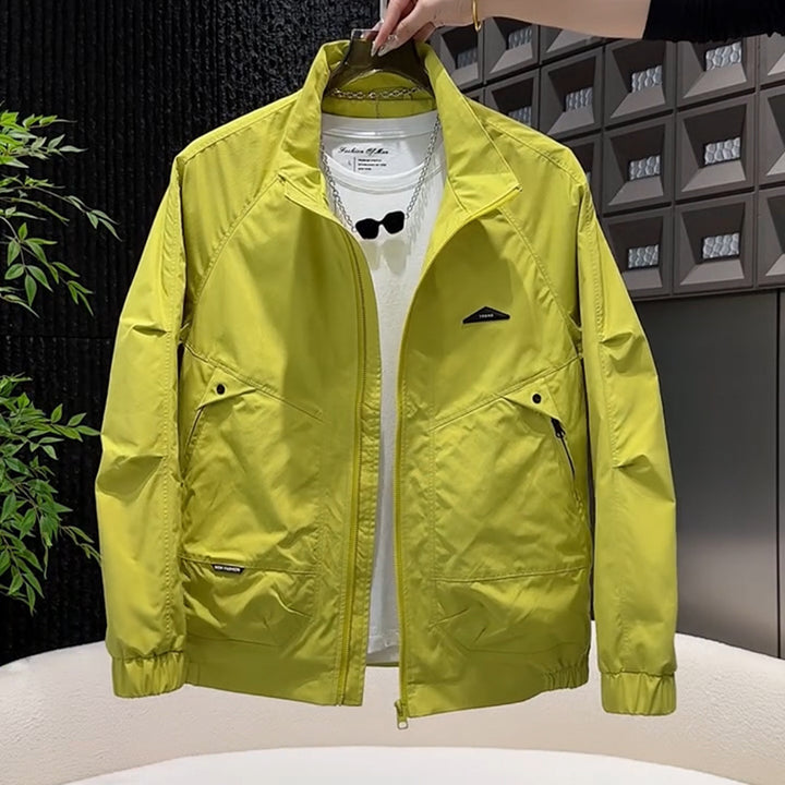 Herren Leichte Windjacke mit praktischem Stauraum Drune