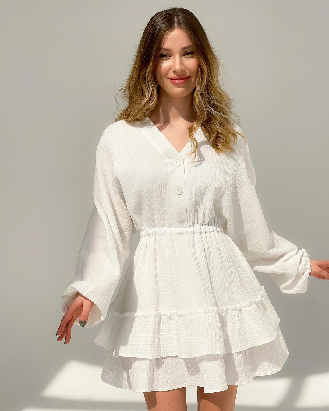 Damen lässiges Babydoll Kleid mit Knopfdetails und voluminösen Ärmeln Drune