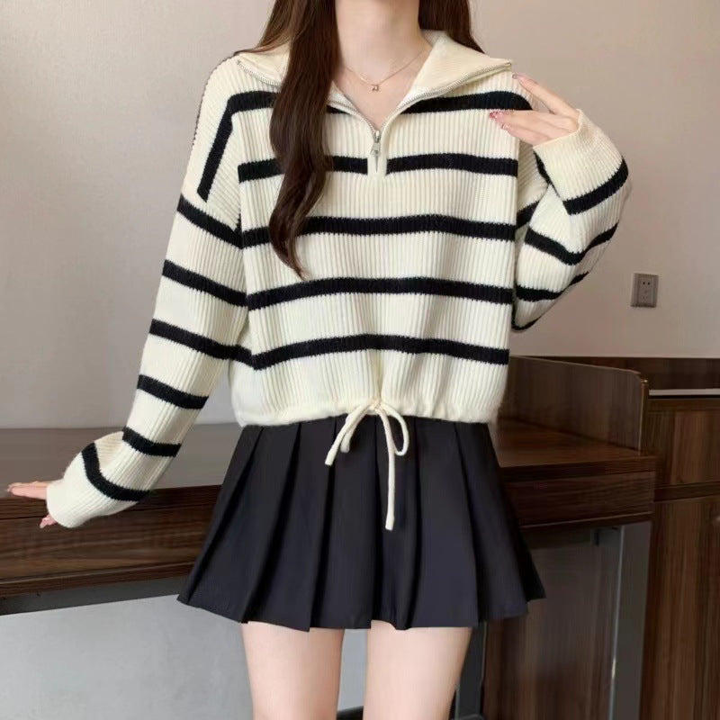 Damen Crop-Pullover mit hohem Kragen und Geflochtenem Saum Drune