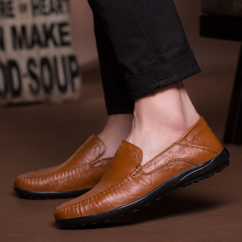 Herren Lederloafer im Mokassin-Stil mit handgenähter Ziernaht, elastischen Seiteneinsätzen und rutschfester Gummilaufsohle Drune