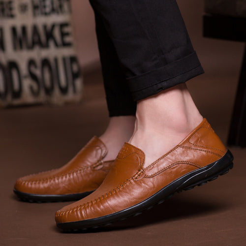 Herren Lederloafer im Mokassin-Stil mit handgenähter Ziernaht, elastischen Seiteneinsätzen und rutschfester Gummilaufsohle Drune