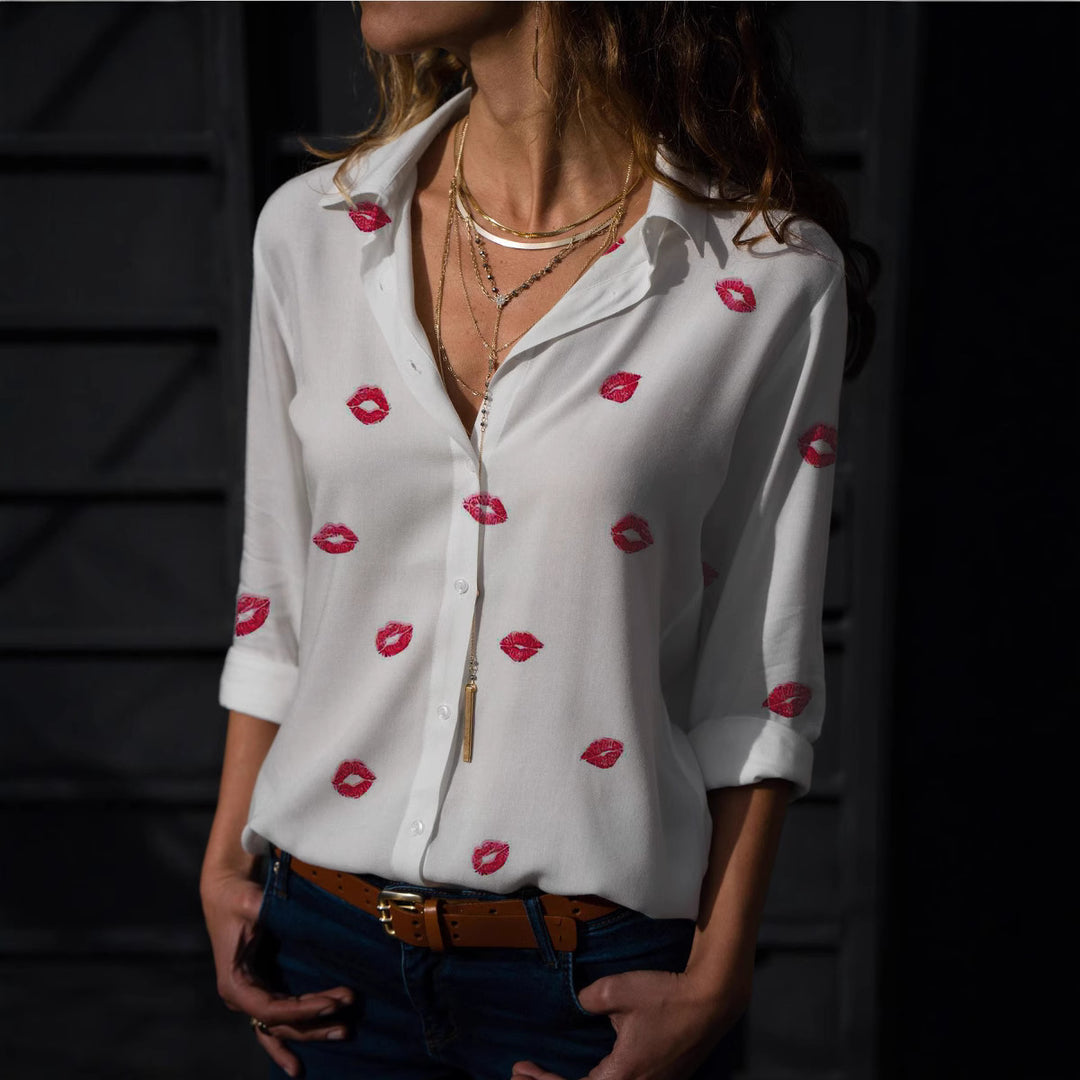 Damen Bluse mit romantischem Lippenmotiv und eleganter Schnittführung Drune