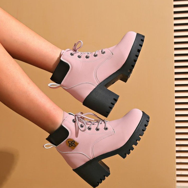 Damen Chunky Heel Combat Boots mit robuster Sohle und stilvollem Schnürung Drune