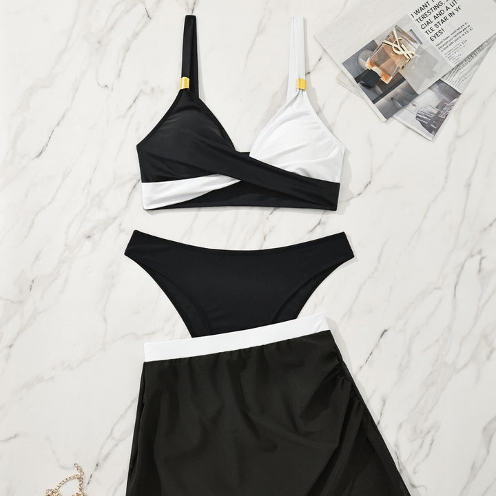 Damen Sportlicher Bikini mit lässigem Wickelrock Drune