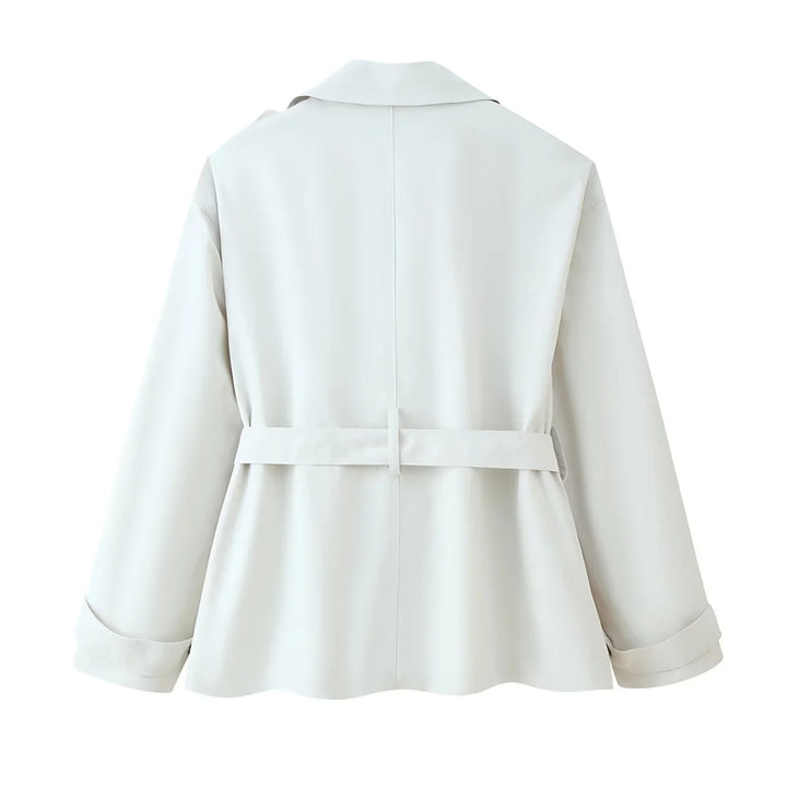 Damen nan taillierte Kurztrenchjacke mit Bindegürtel, Schulterklappen und Pattentaschen Drune